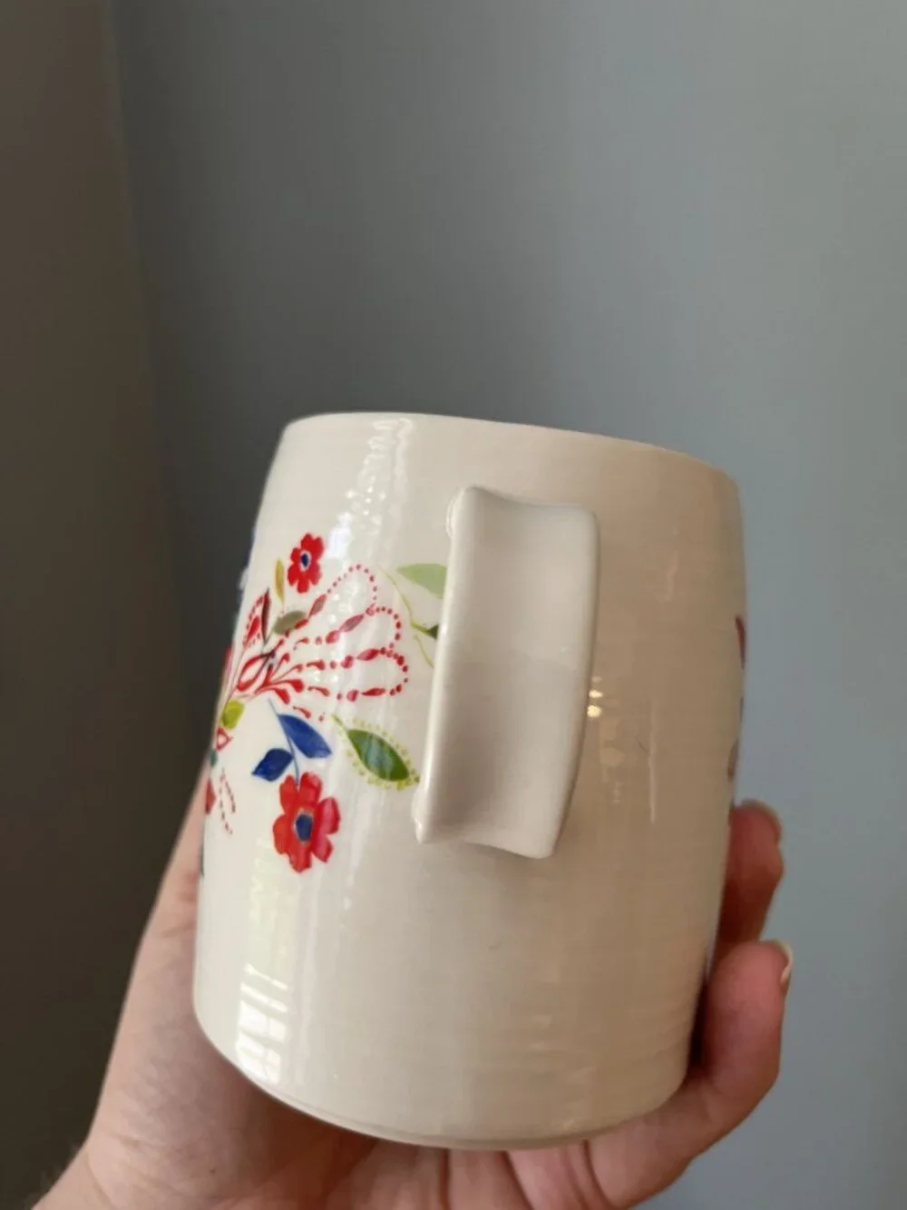 Anthropologie Signed Starla M. Halfmann Monogram P Floral Ribbed Ceramic Mug